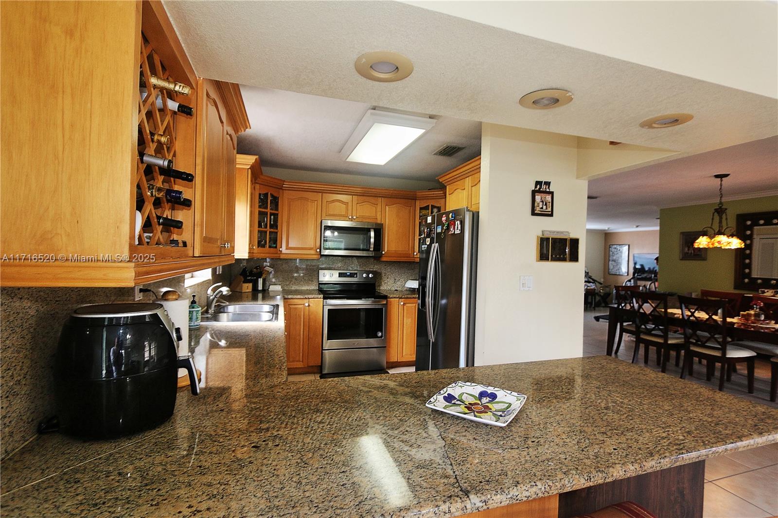 Listing Photo 14