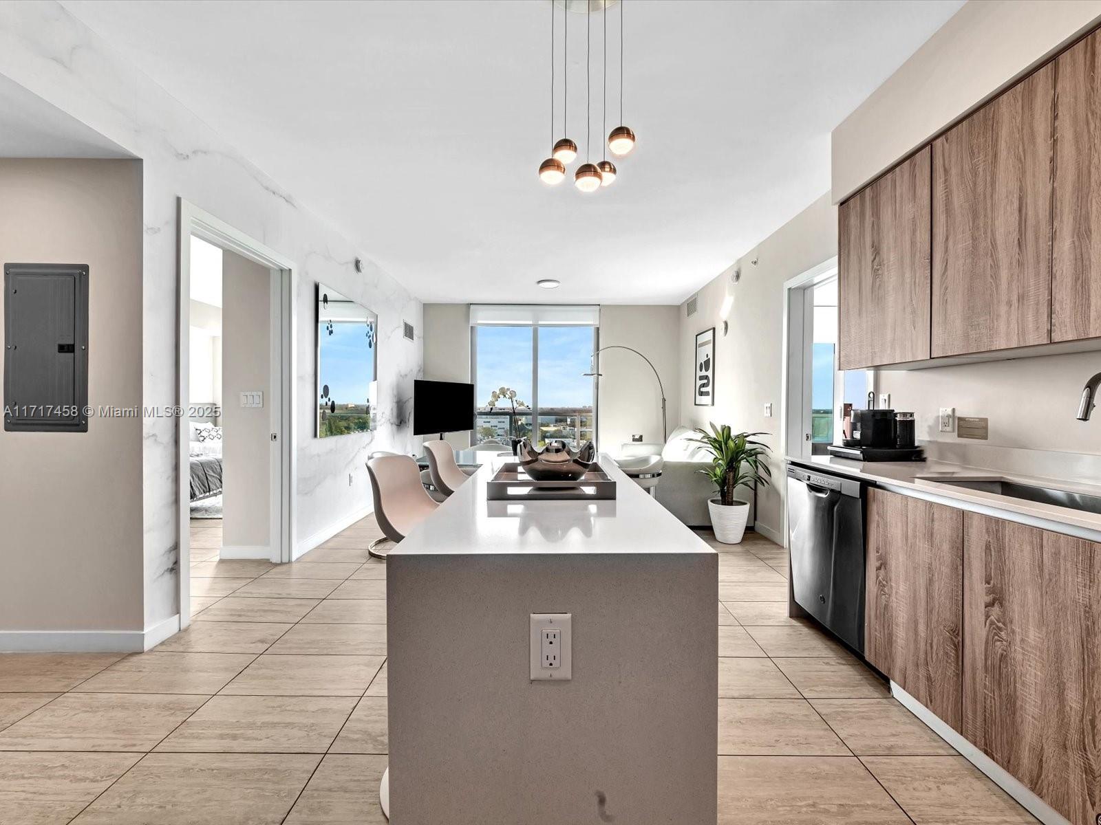 3900 Biscayne Blvd #N-907, Miami FL 33137