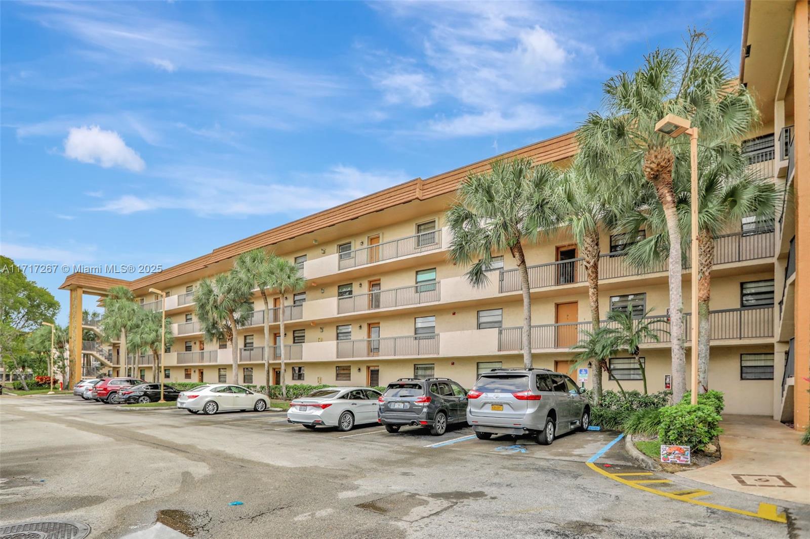 4940 E Sabal Palm Blvd #110, Tamarac, Florida image 2