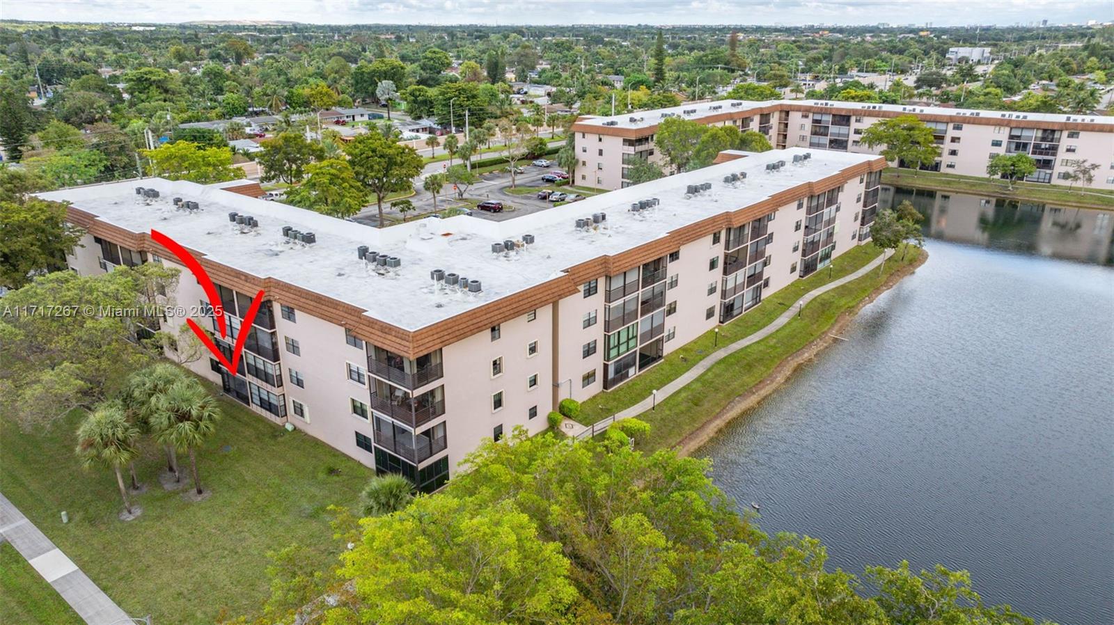 4940 E Sabal Palm Blvd #110, Tamarac, Florida image 33