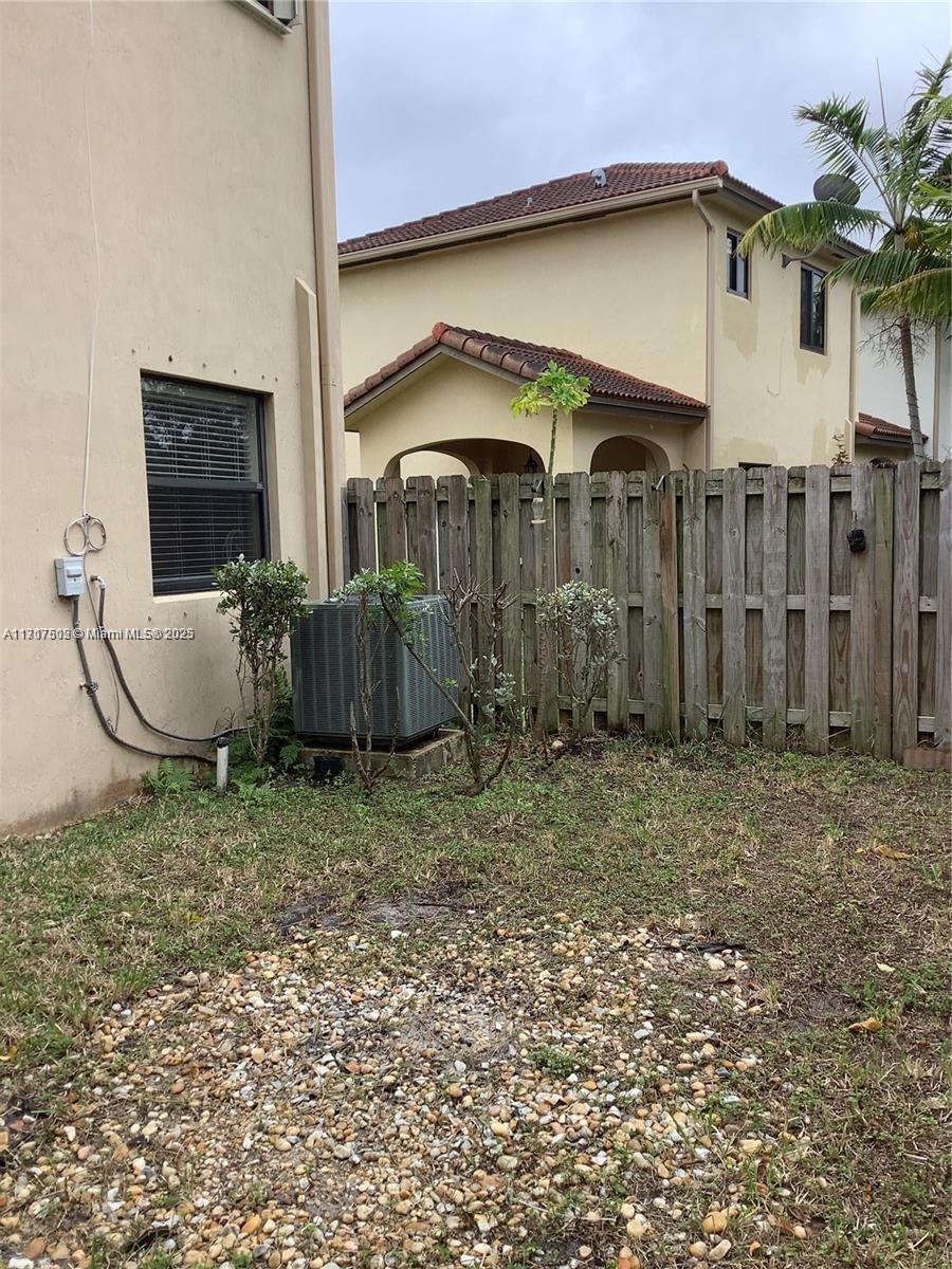 8879 SW 227th Ter, Cutler Bay, Florida image 25