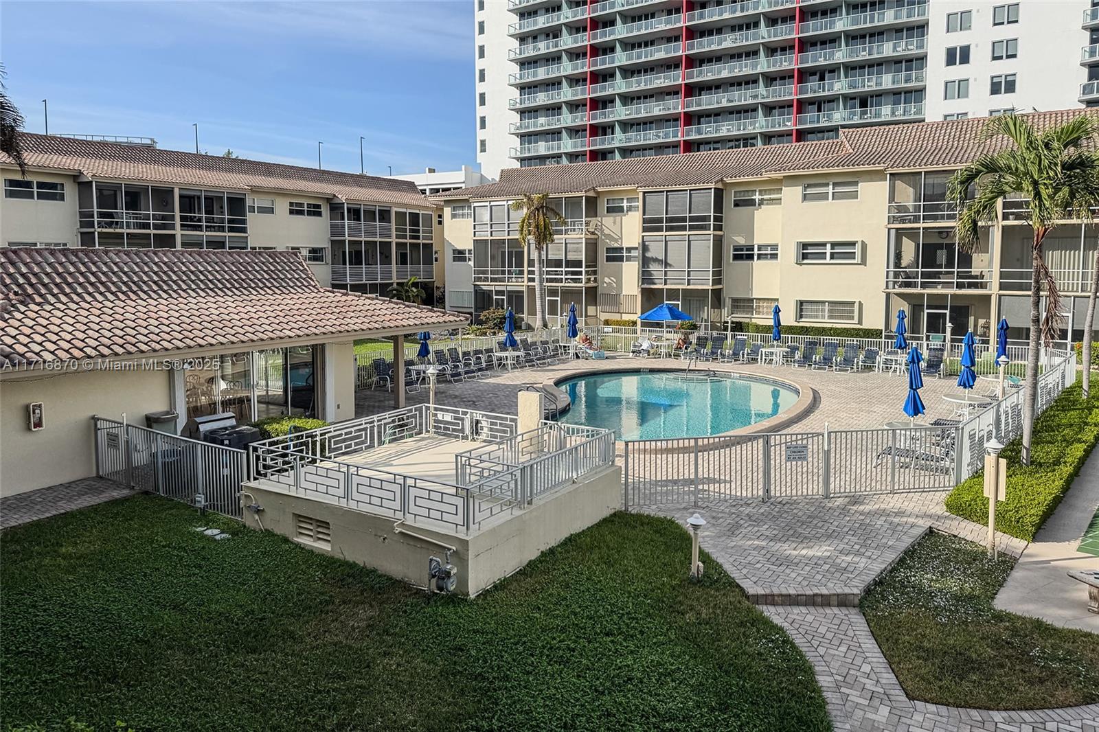 2600 Diana Dr #209, Hallandale Beach, Florida image 19