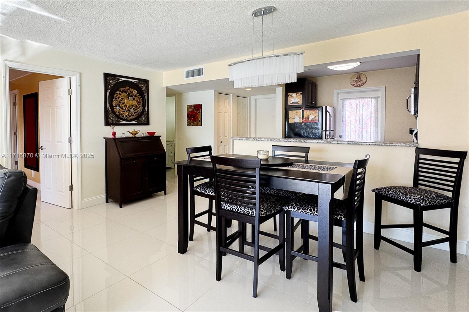 2600 Diana Dr #209, Hallandale Beach, Florida image 4