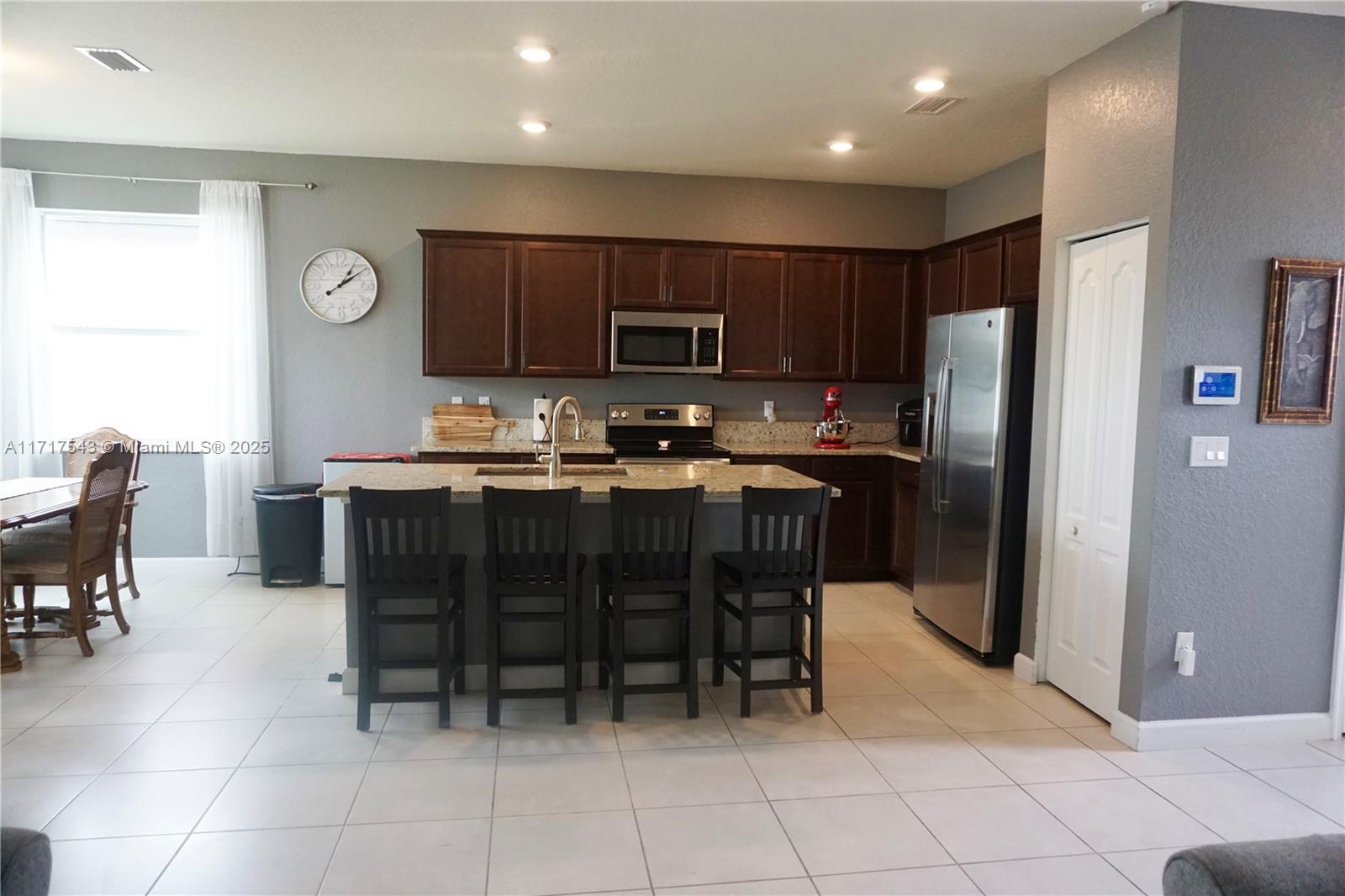 12688 NW Milestone Pl, Port St. Lucie, Florida image 21