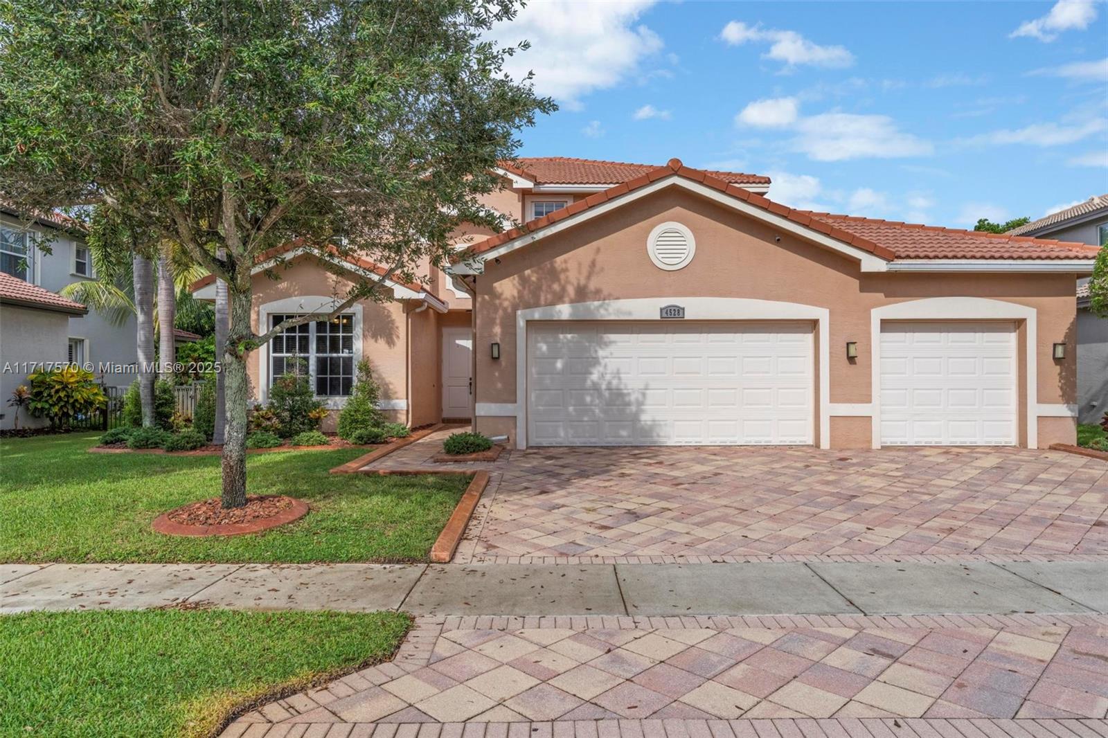 4528 SW 183rd, Miramar, Florida image 3