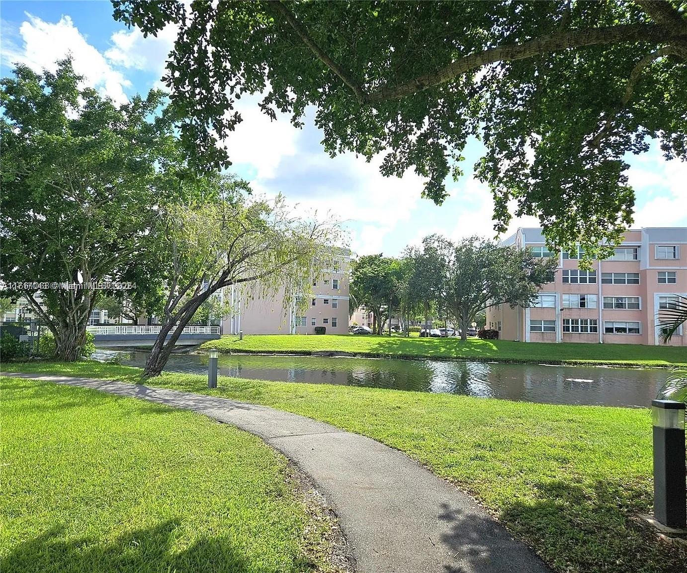 10303 Sunrise Lakes Blvd #210, Sunrise, Florida image 1