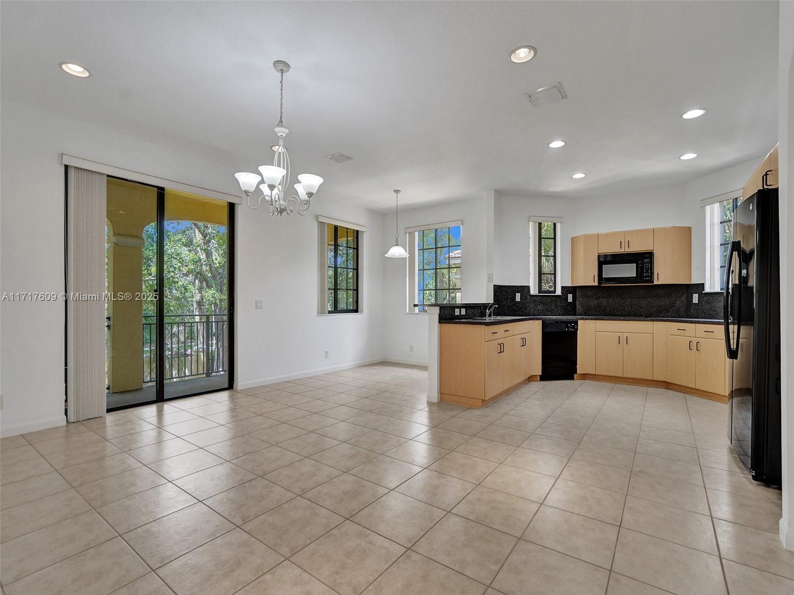 1689 Passion Vine Cir #21-4, Weston, Florida image 16