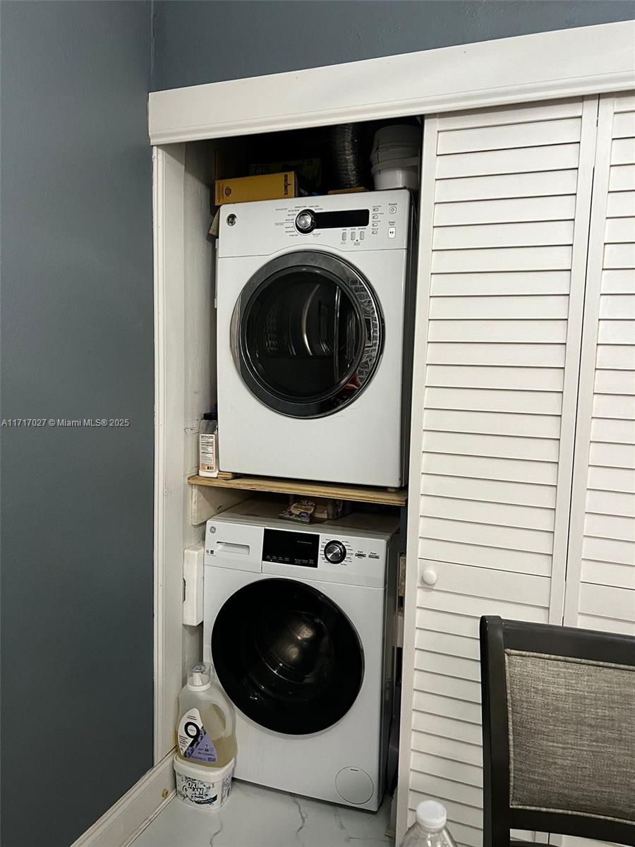 Listing Photo 9