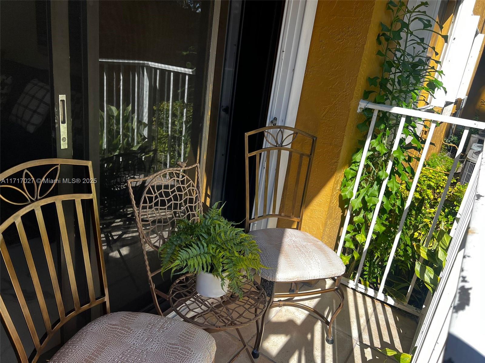 Listing Photo 10