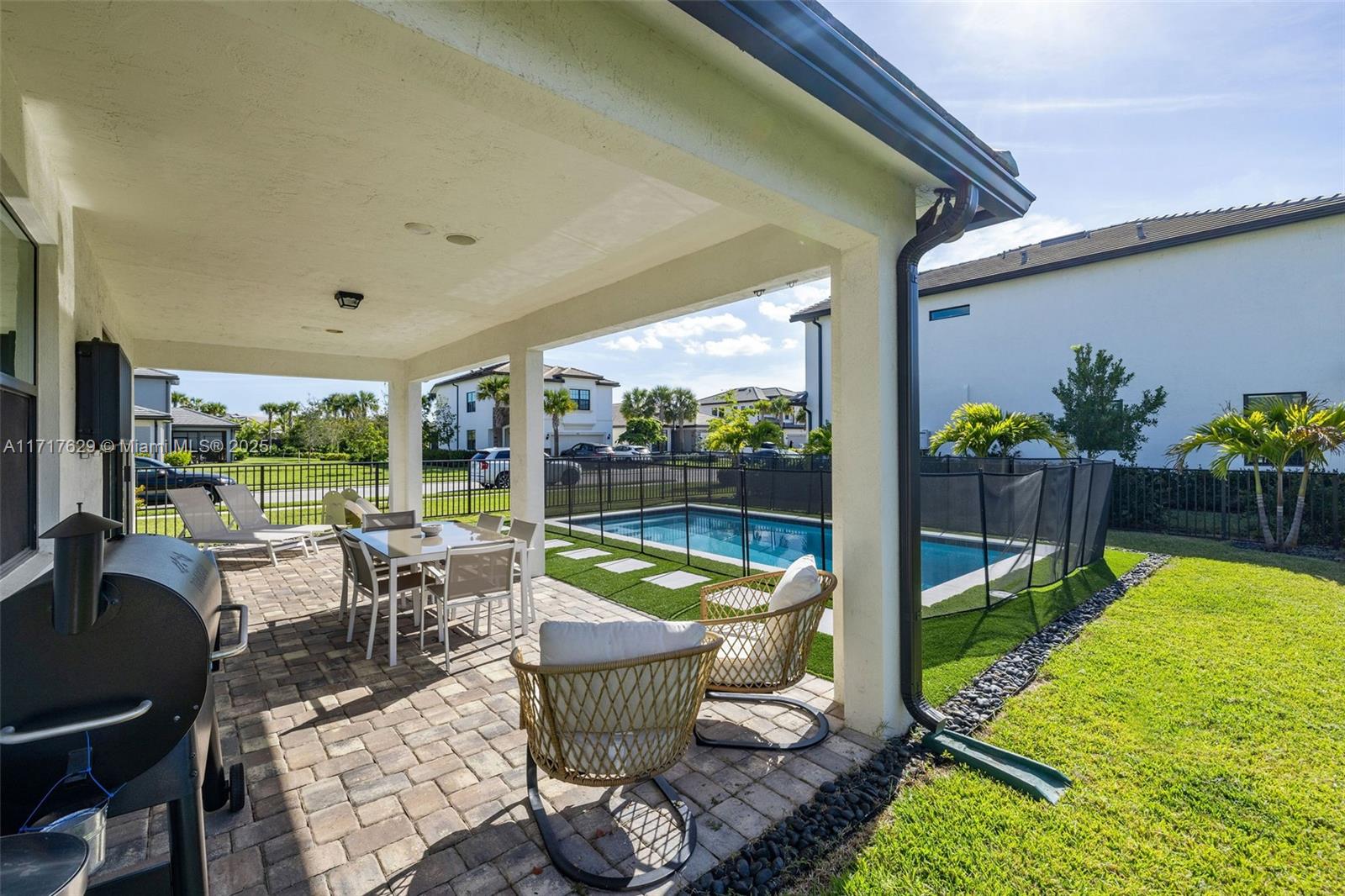 2414 Primrose Pl, Oakland Park, Florida image 39