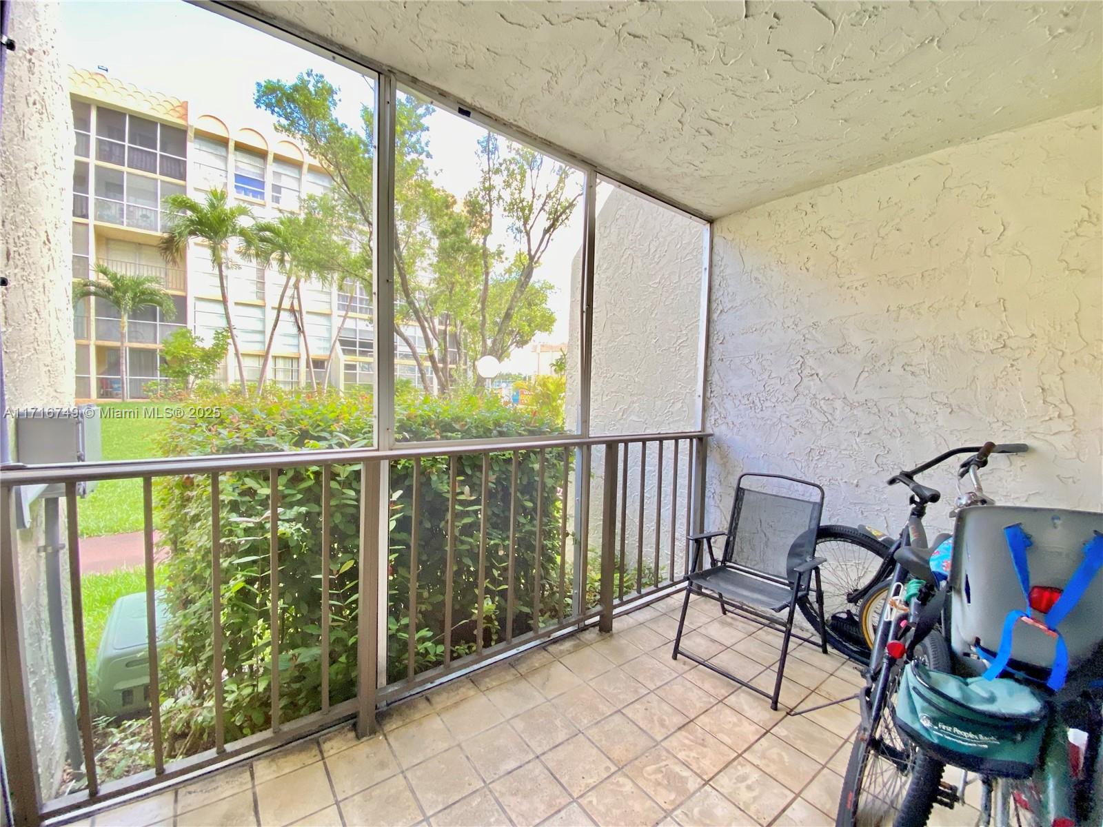 851 Three Islands Blvd #106, Hallandale Beach, Florida image 13