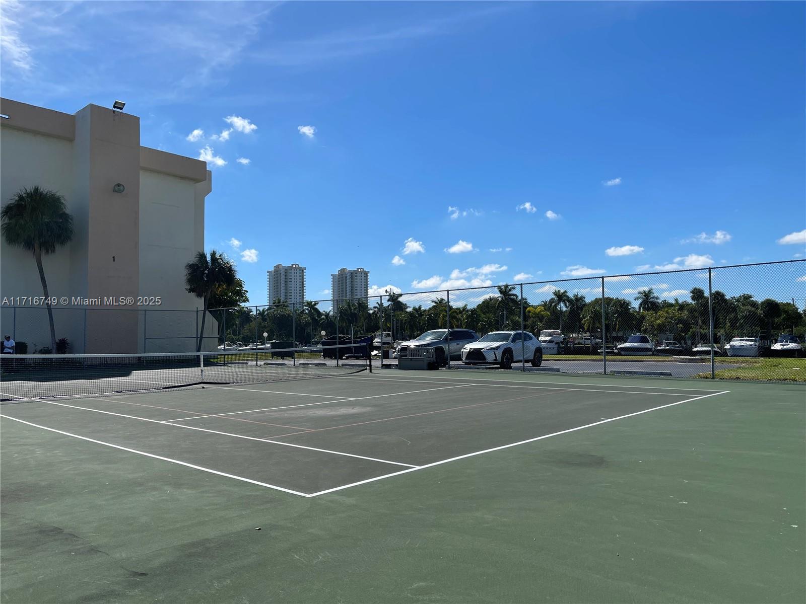 851 Three Islands Blvd #106, Hallandale Beach, Florida image 23