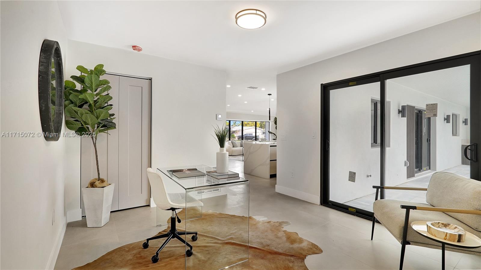 Listing Photo 11