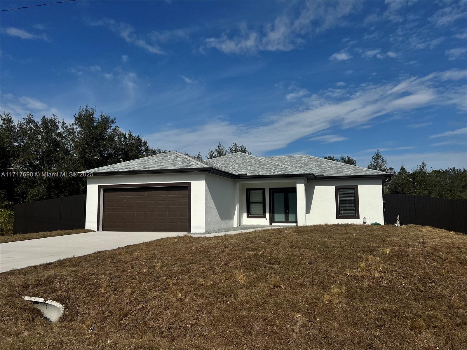 2520 W 73rd St, Lehigh Acres, Florida image 1