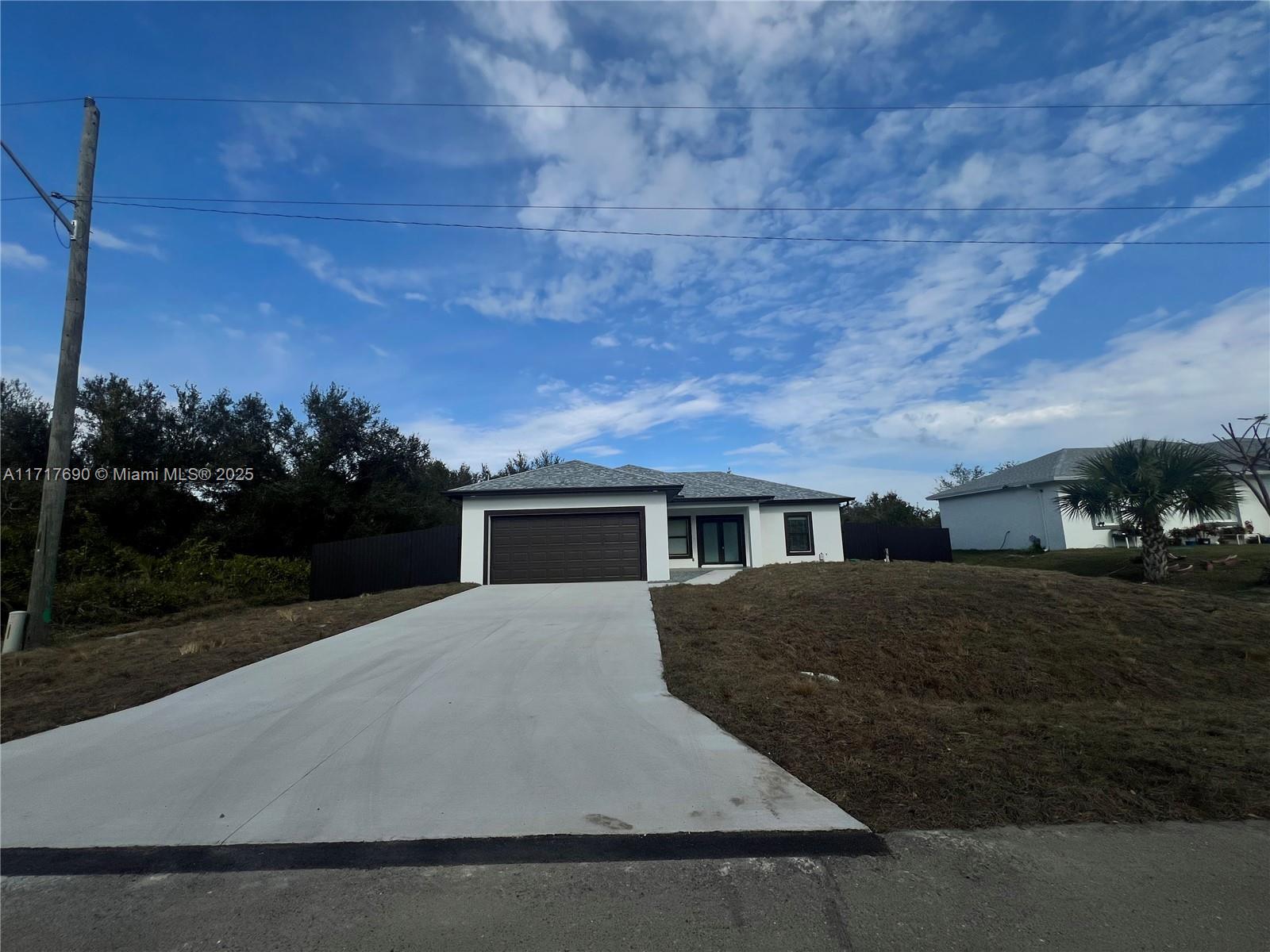 2520 W 73rd St, Lehigh Acres, Florida image 3