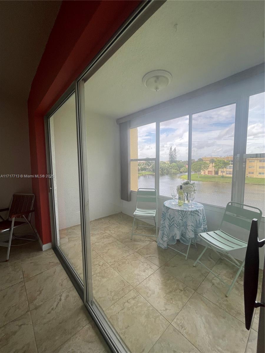 8345 Sunrise Lakes Blvd #309, Sunrise, Florida image 15