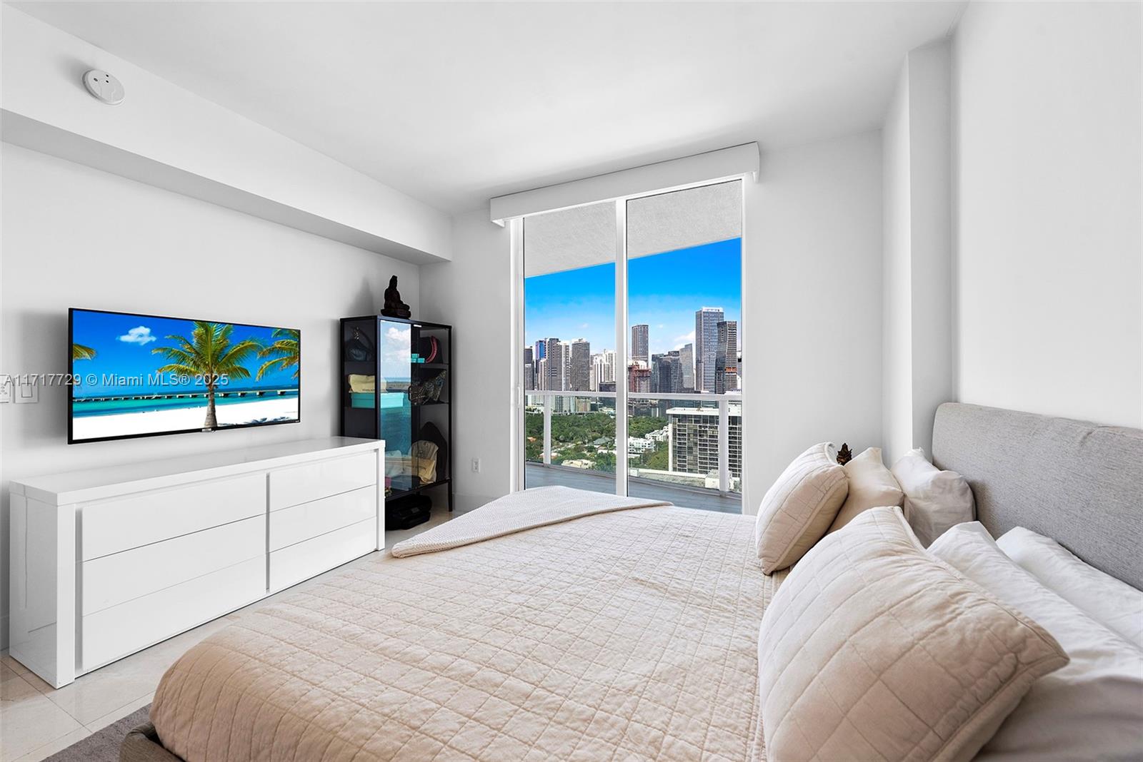 2101 Brickell Ave #3203, Miami FL 33129