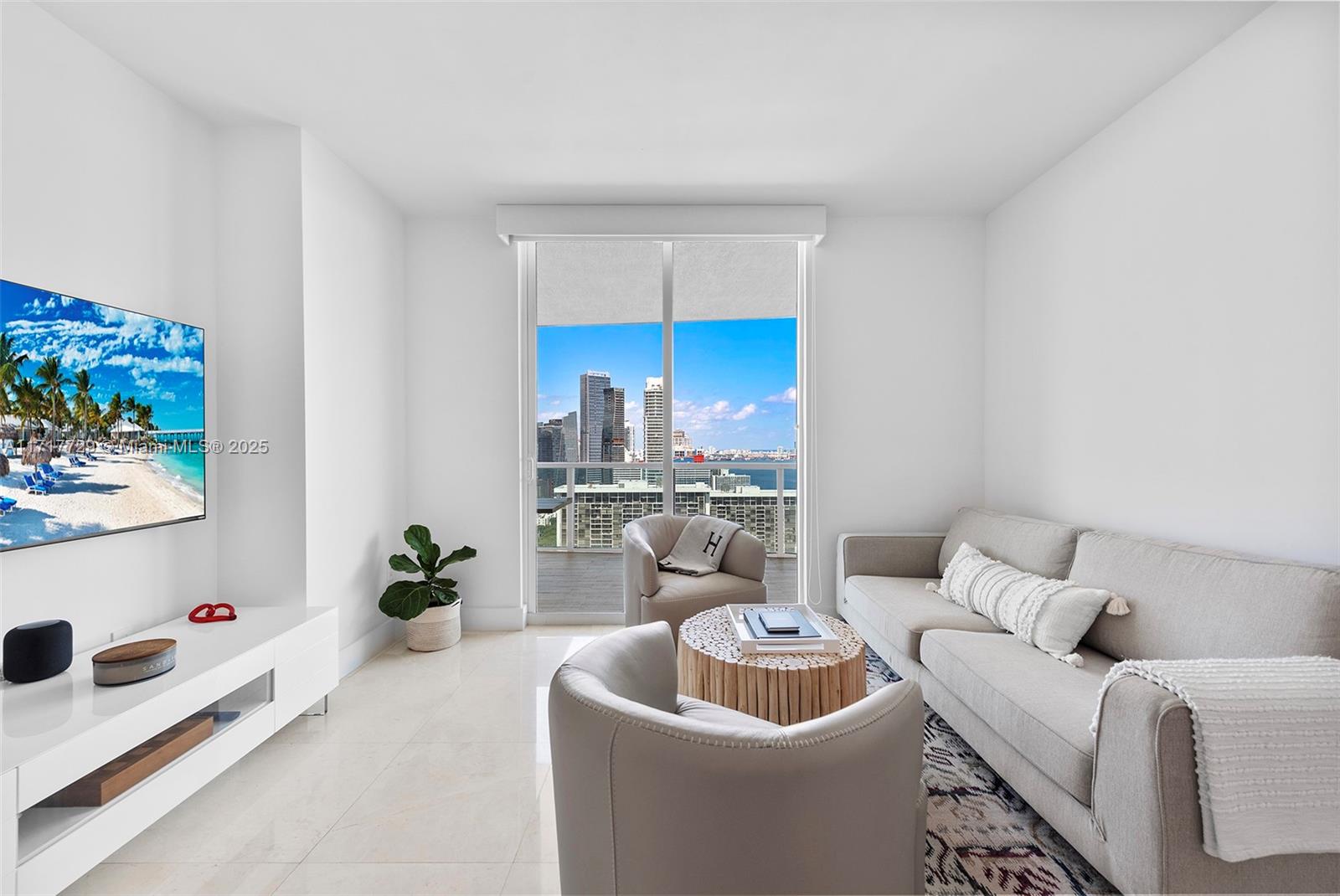 2101 Brickell Ave #3203, Miami FL 33129