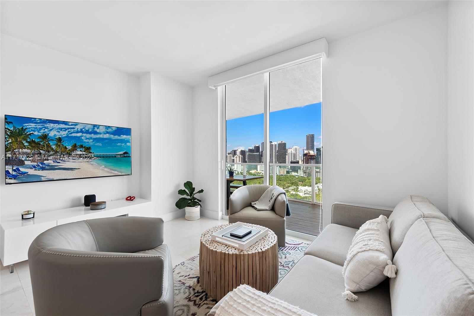 2101 Brickell Ave #3203, Miami FL 33129