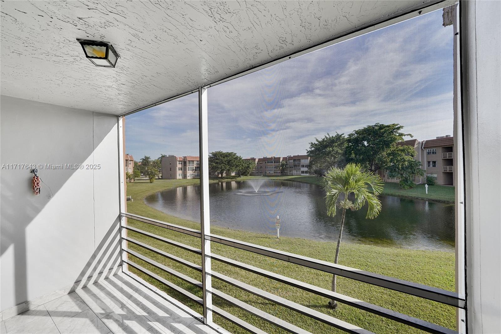 9850 Sunrise Lakes Blvd #212, Sunrise, Florida image 17