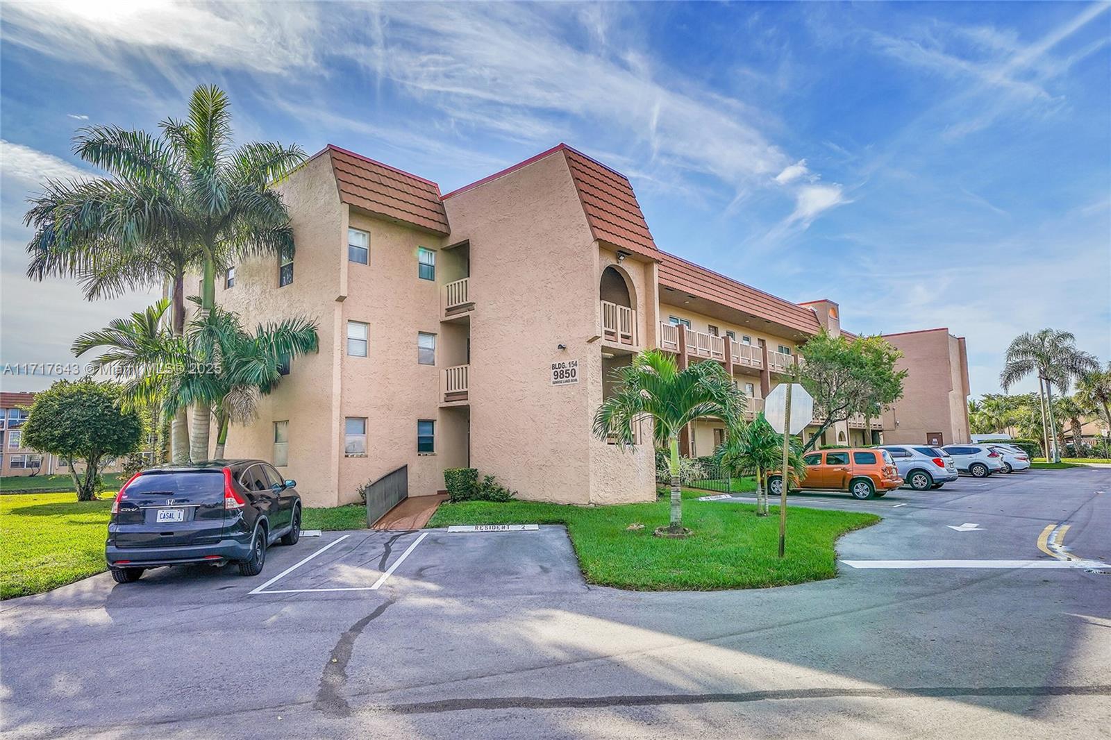 9850 Sunrise Lakes Blvd #212, Sunrise, Florida image 3