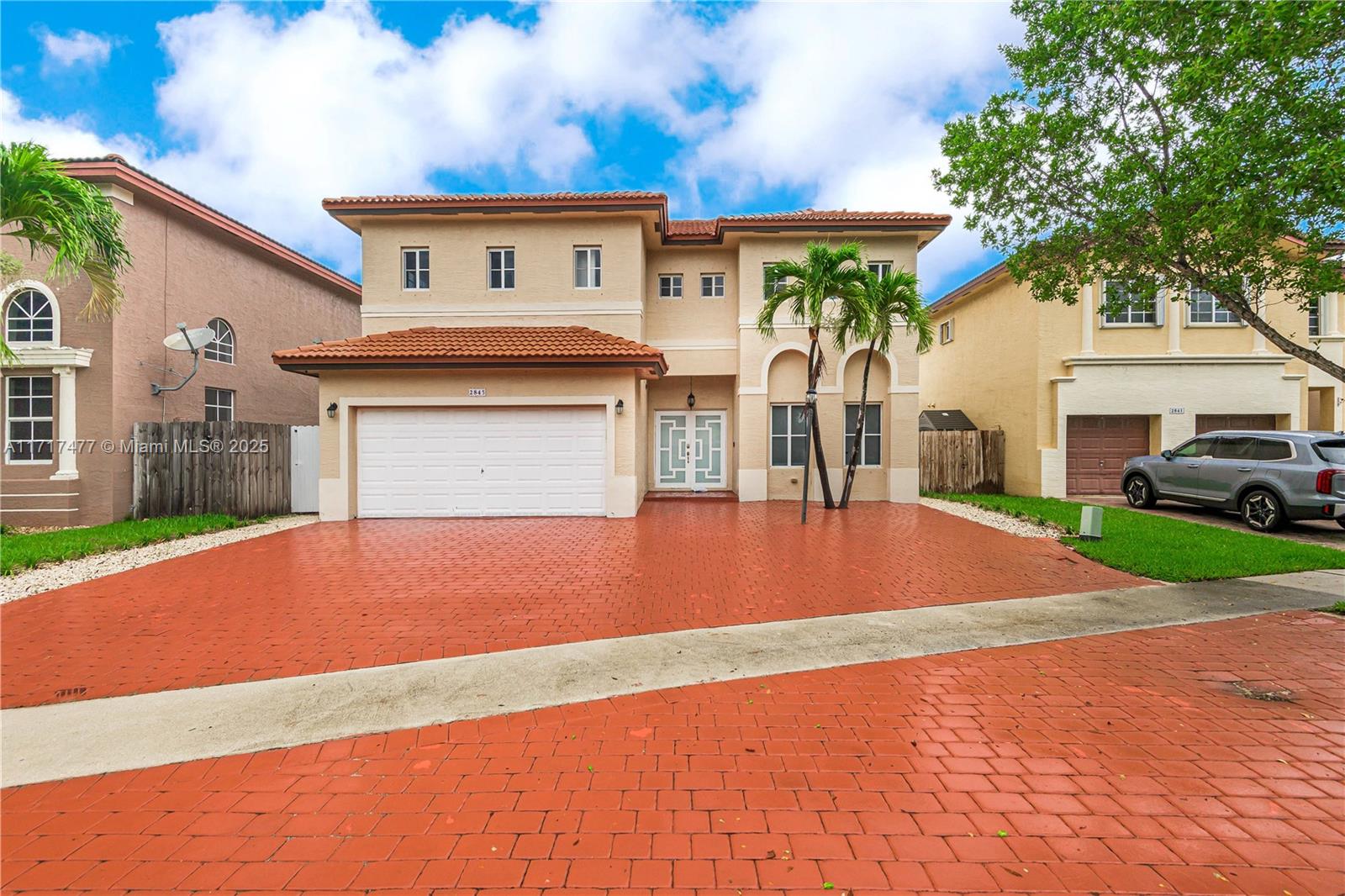 2845 NE 41st Rd, Homestead, Florida image 2