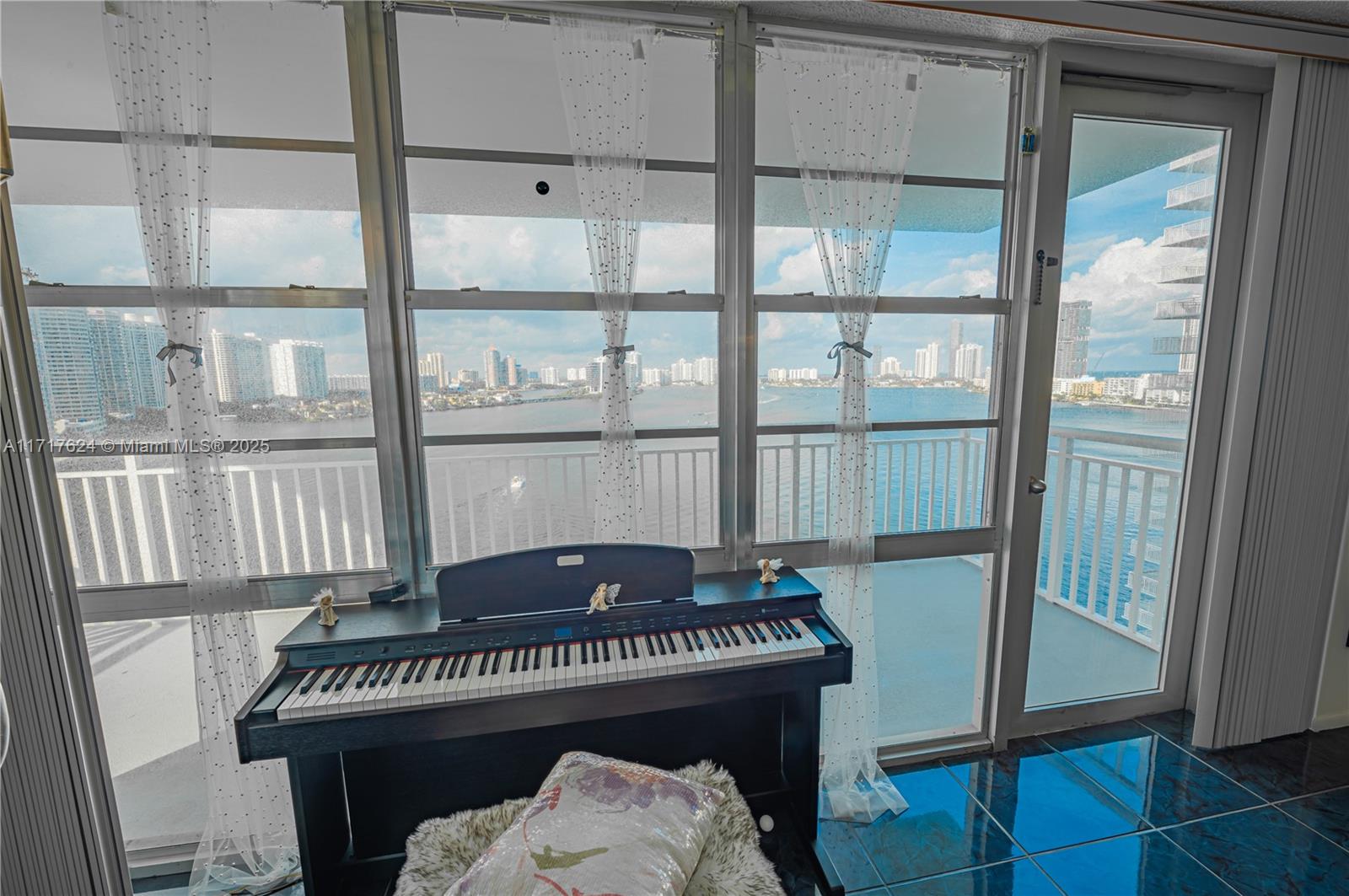 301 174th St #1503, Sunny Isles Beach, Florida image 9