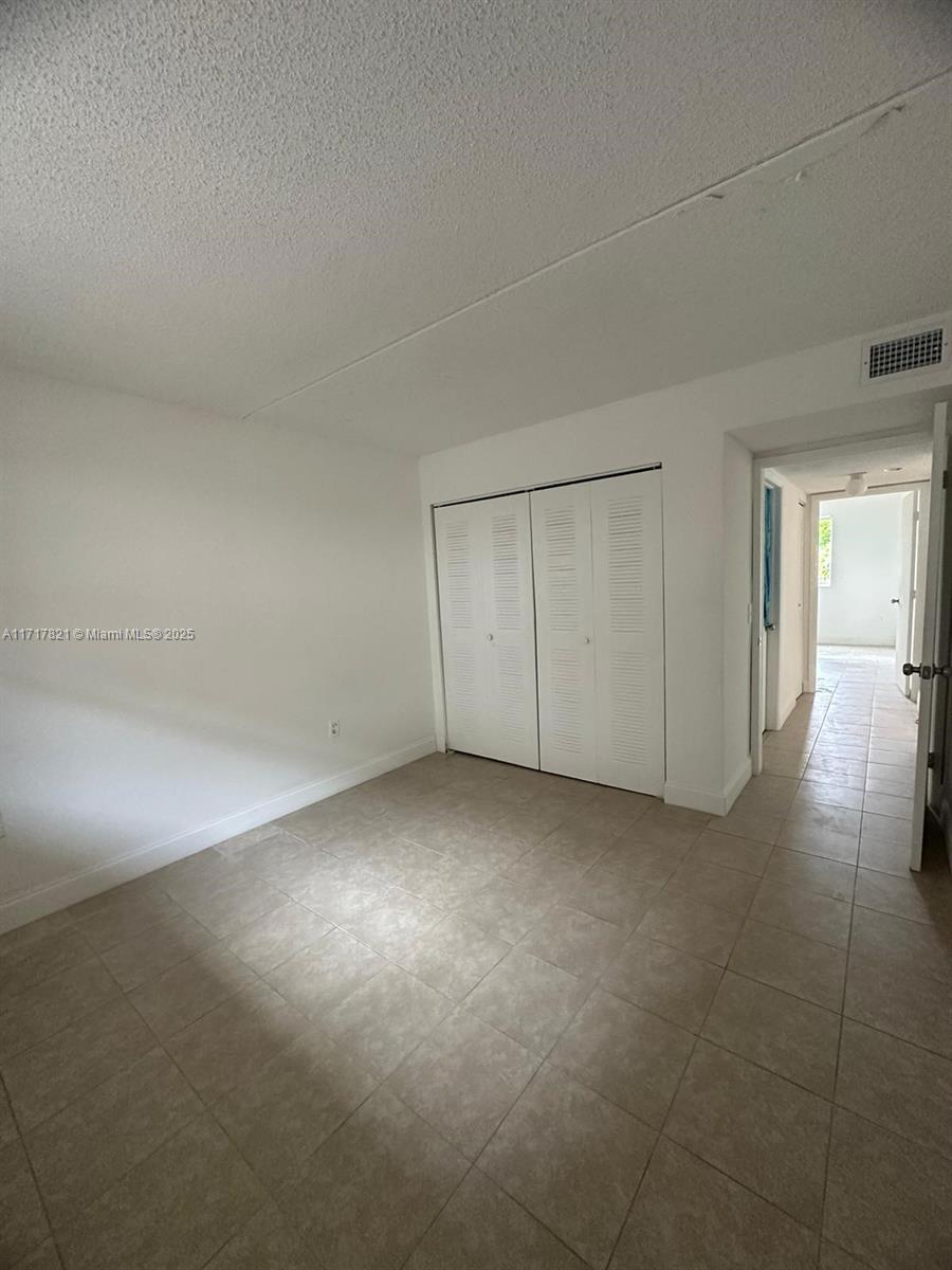 6135 NW 186th St #211, Hialeah, Florida image 13