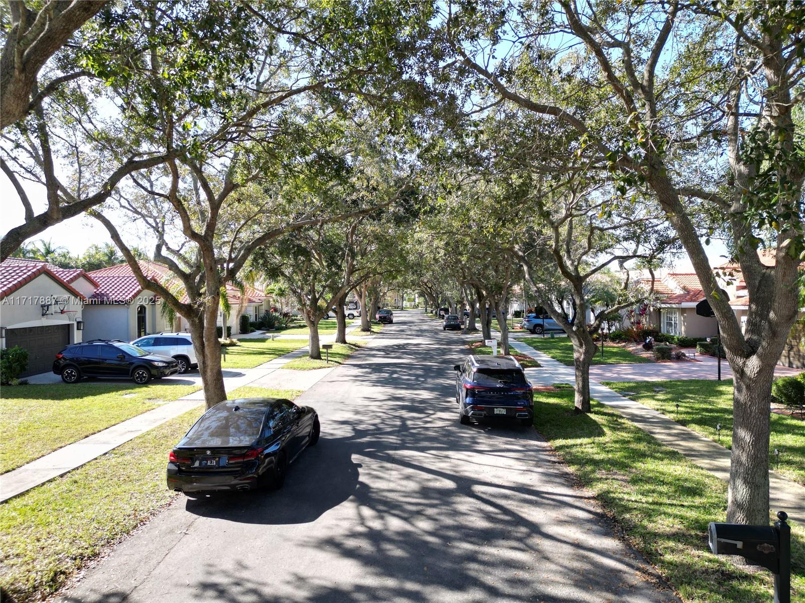 10807 Charleston Pl, Cooper City, Florida image 41