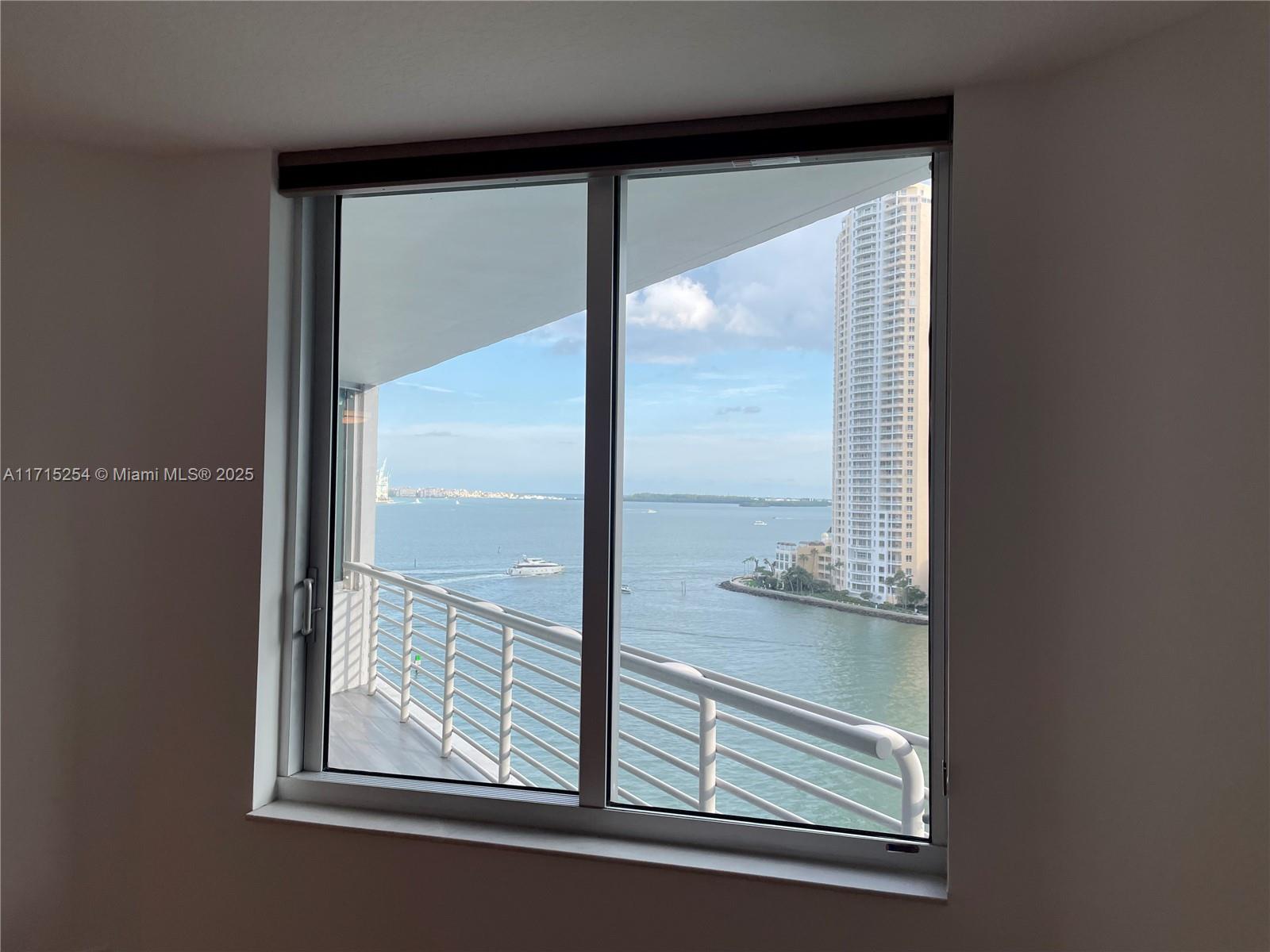325 S Biscayne Blvd #1219, Miami FL 33131