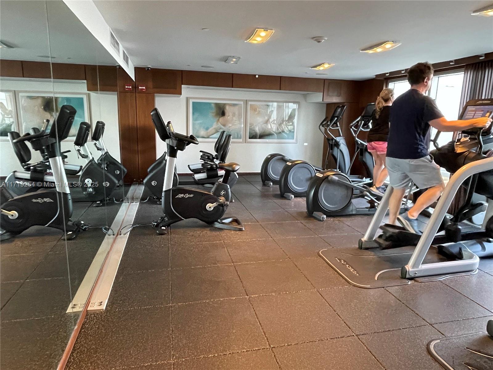 325 S Biscayne Blvd #1219, Miami FL 33131