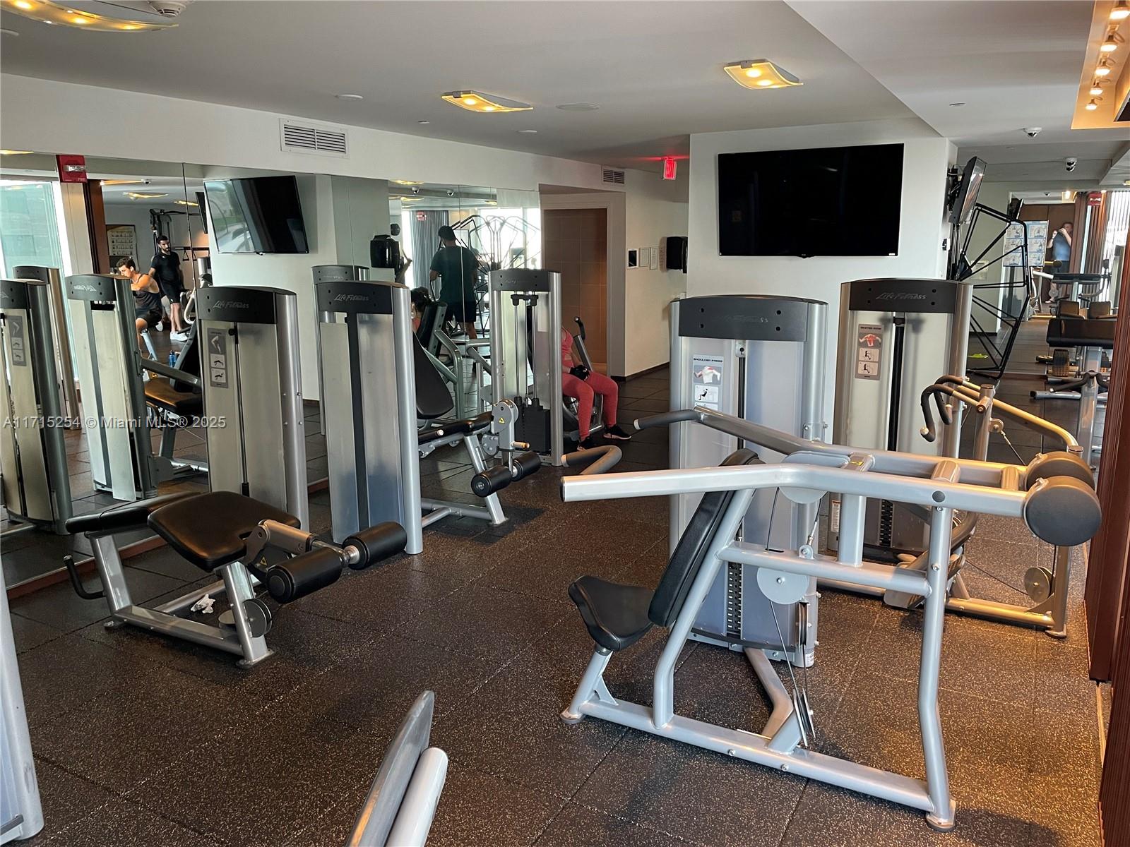 325 S Biscayne Blvd #1219, Miami FL 33131