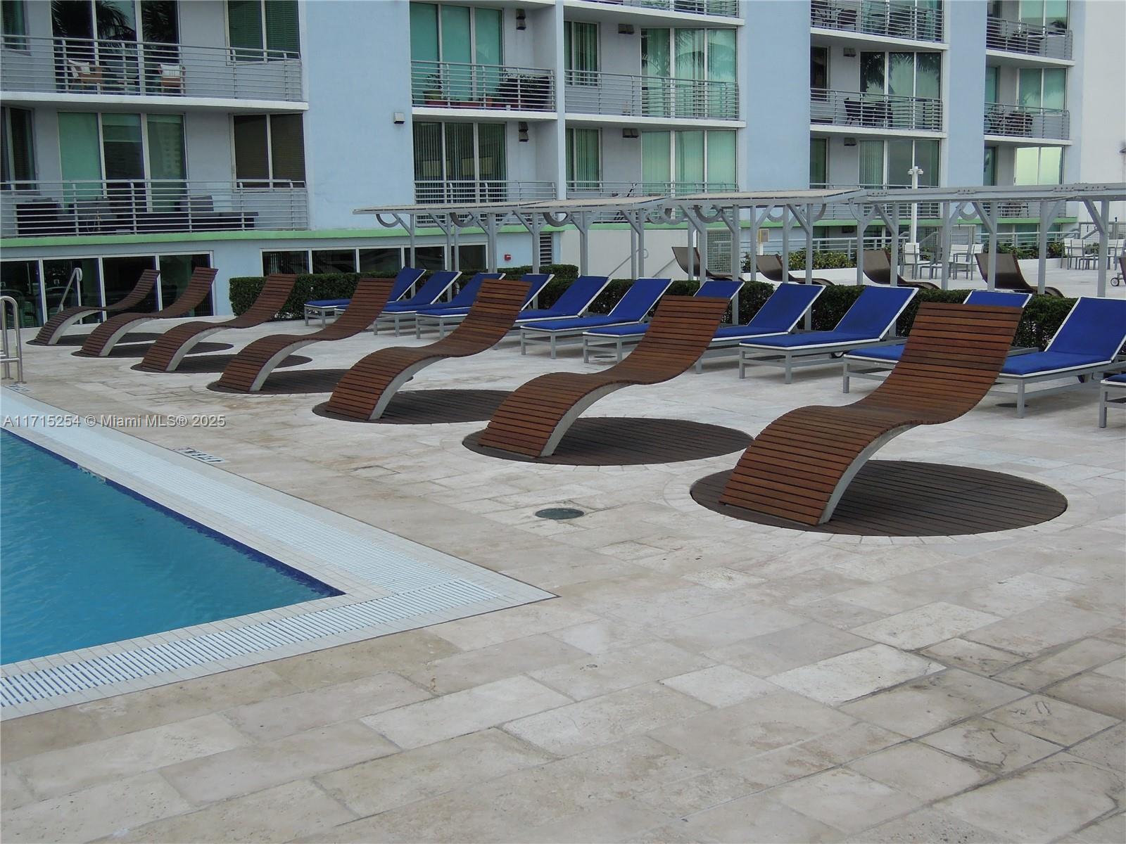 325 S Biscayne Blvd #1219, Miami FL 33131