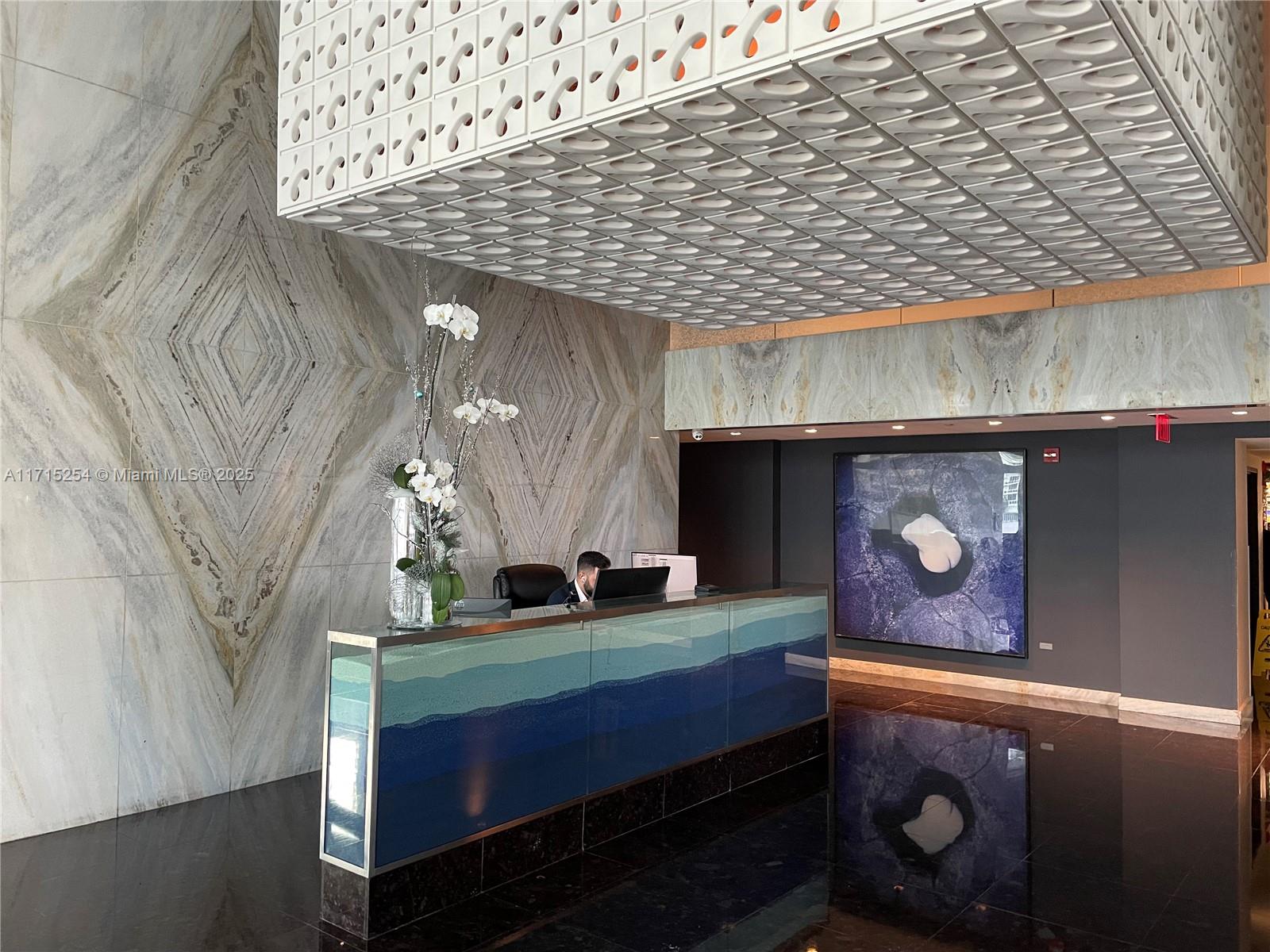 325 S Biscayne Blvd #1219, Miami FL 33131