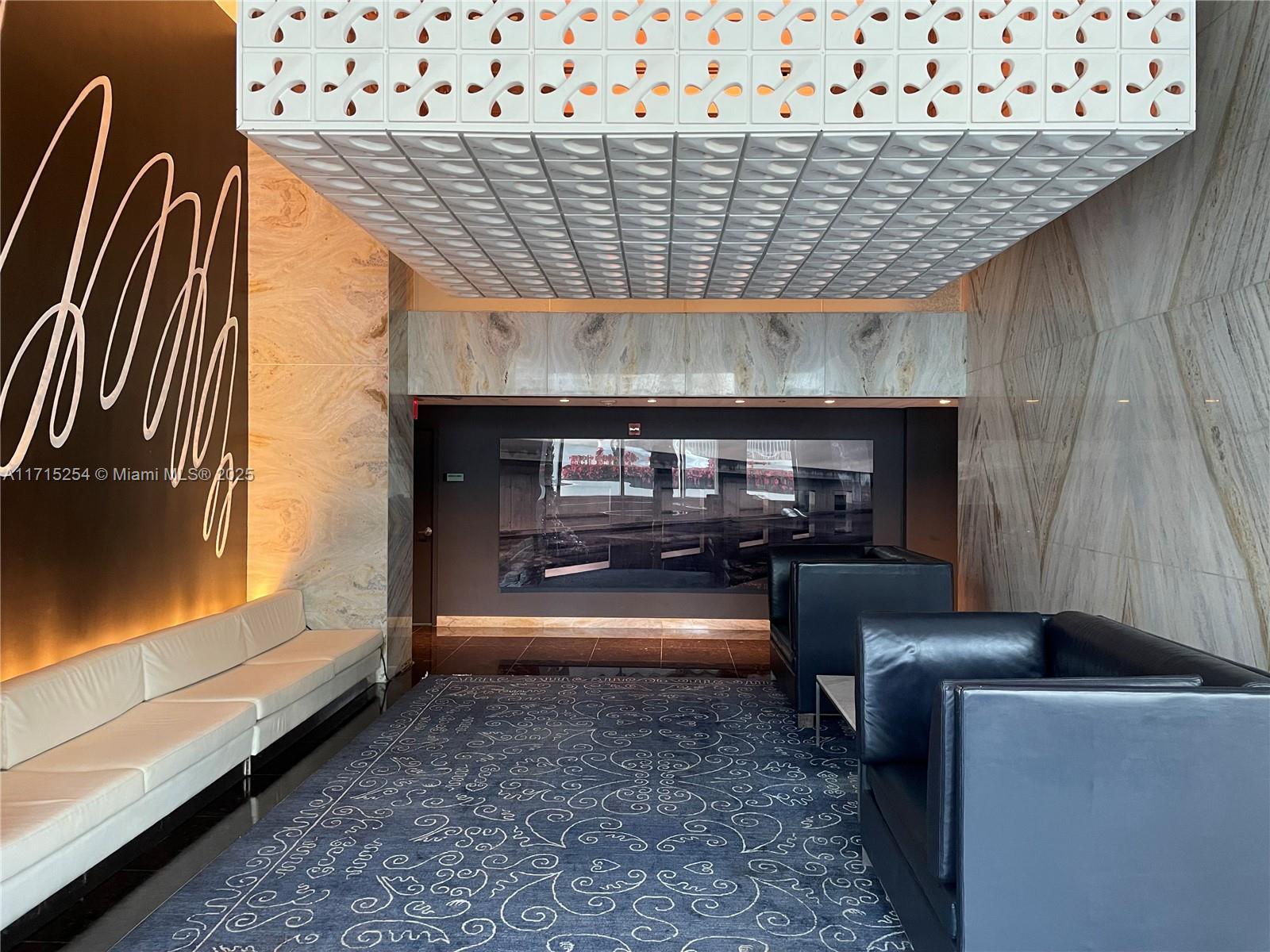 325 S Biscayne Blvd #1219, Miami FL 33131