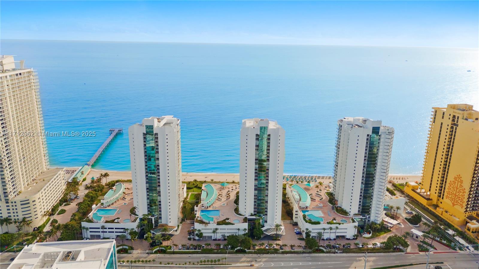 16485 Collins Ave #532, Sunny Isles Beach, Florida image 2