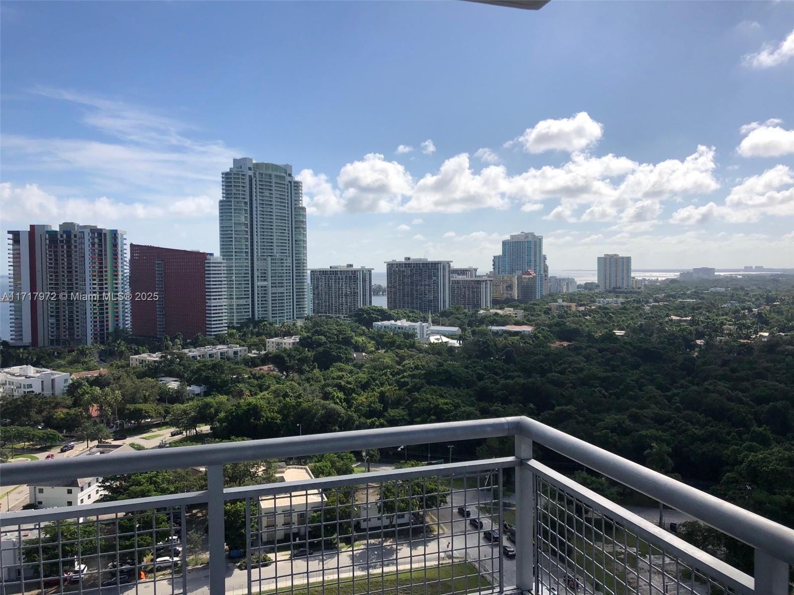 60 SW 13th St #1701, Miami FL 33130
