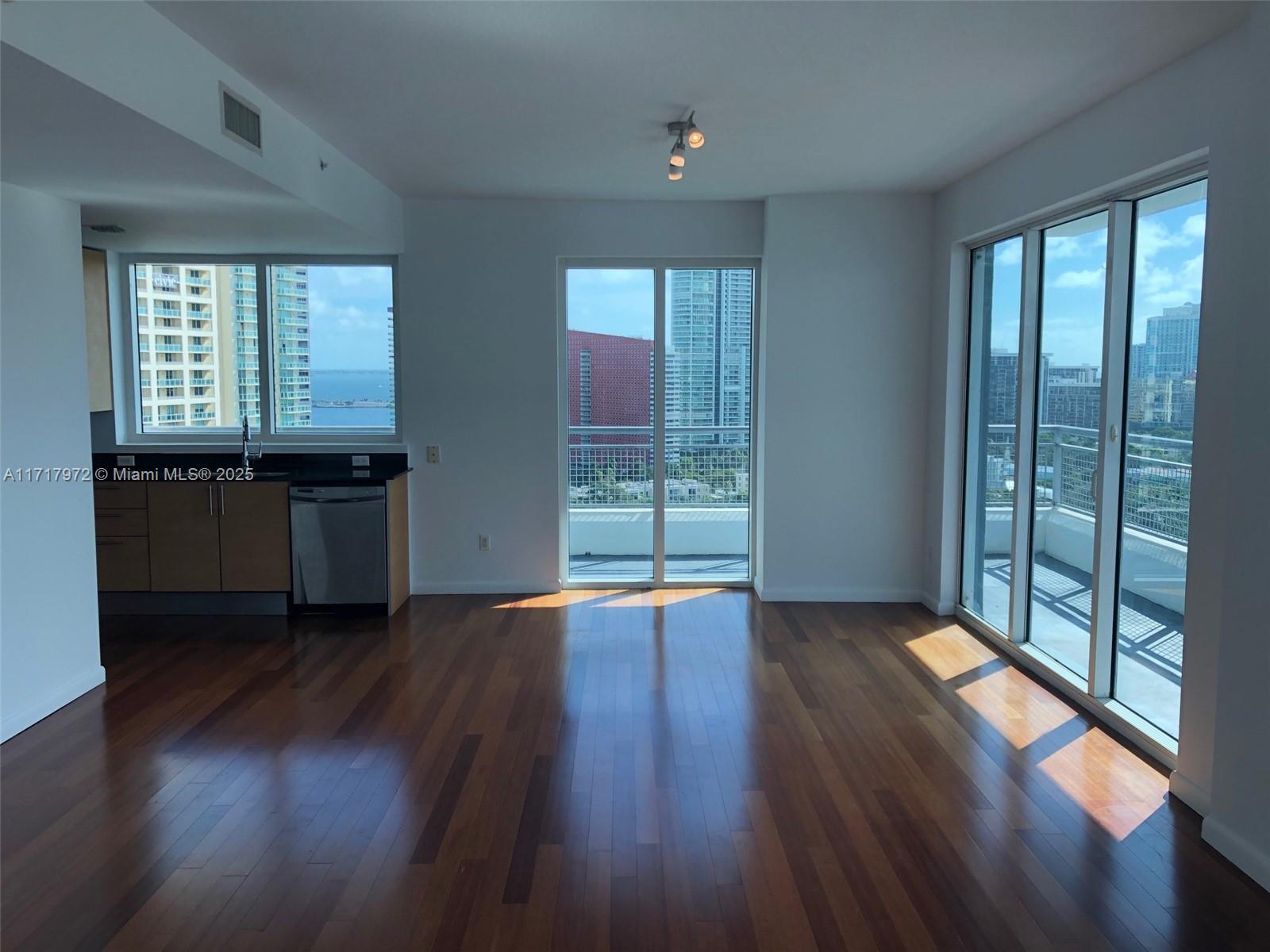 60 SW 13th St #1701, Miami FL 33130