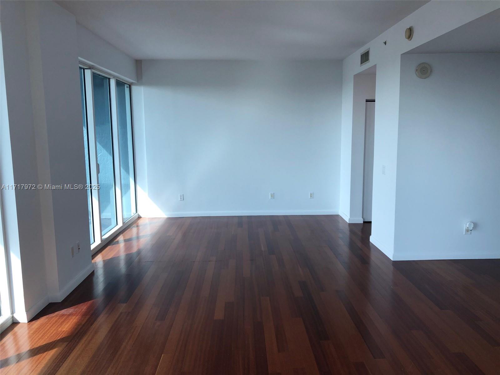 60 SW 13th St #1701, Miami FL 33130