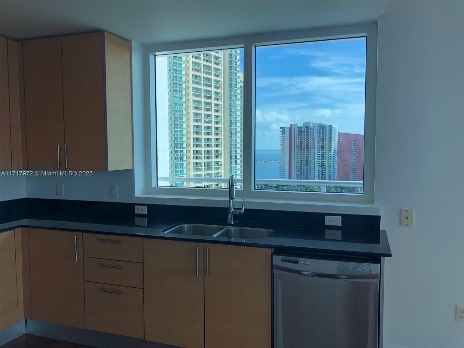 60 SW 13th St #1701, Miami FL 33130