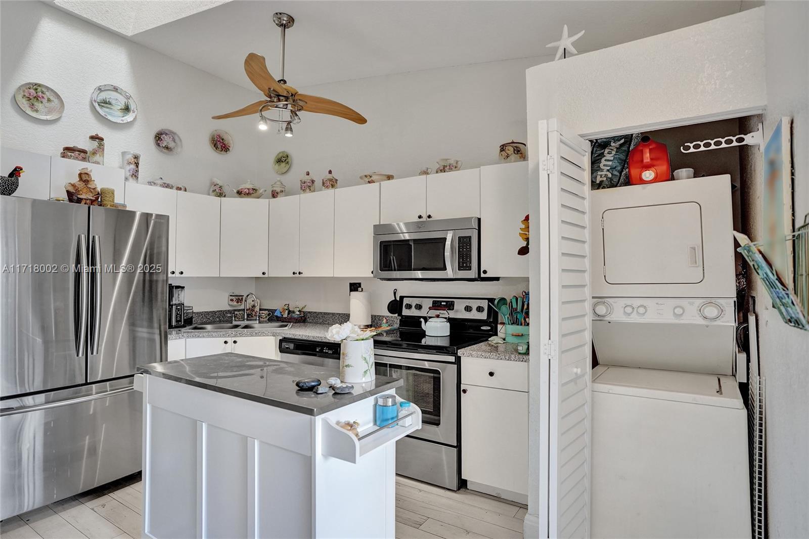 729 NW 47th St, Deerfield Beach, Florida image 1