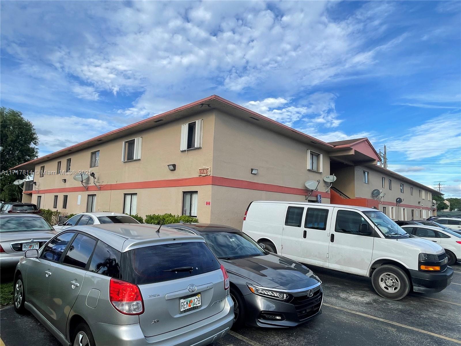 6215 W 22nd Ct #25 For Sale A11717814, FL