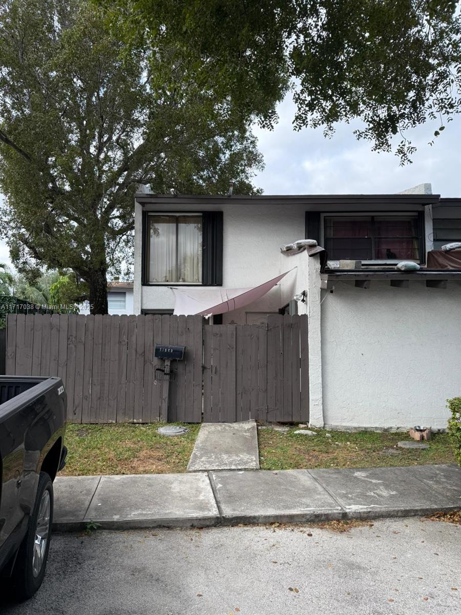 Listing Photo 10