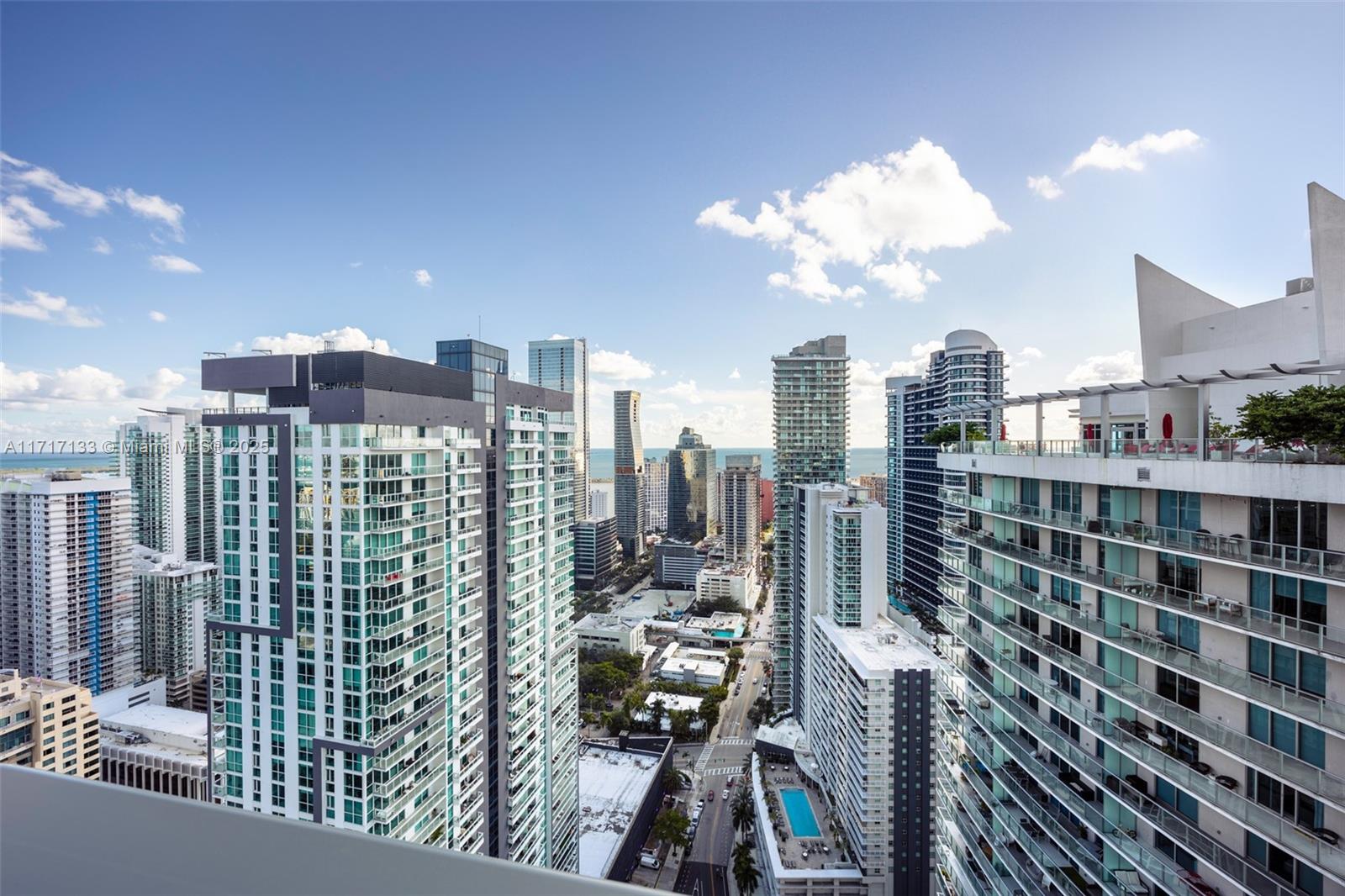 1000 Brickell Plz #4402, Miami FL 33131