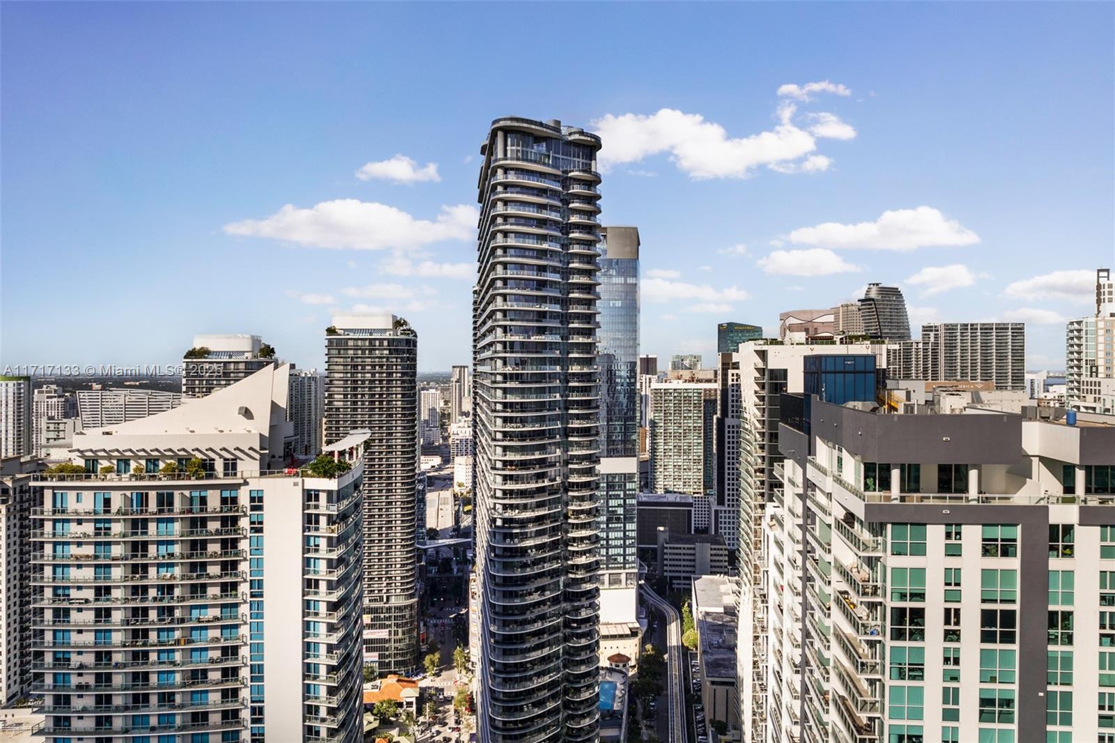 1000 Brickell Plz #4402, Miami FL 33131