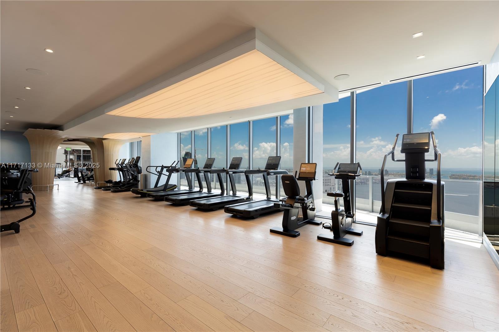 1000 Brickell Plz #4402, Miami FL 33131
