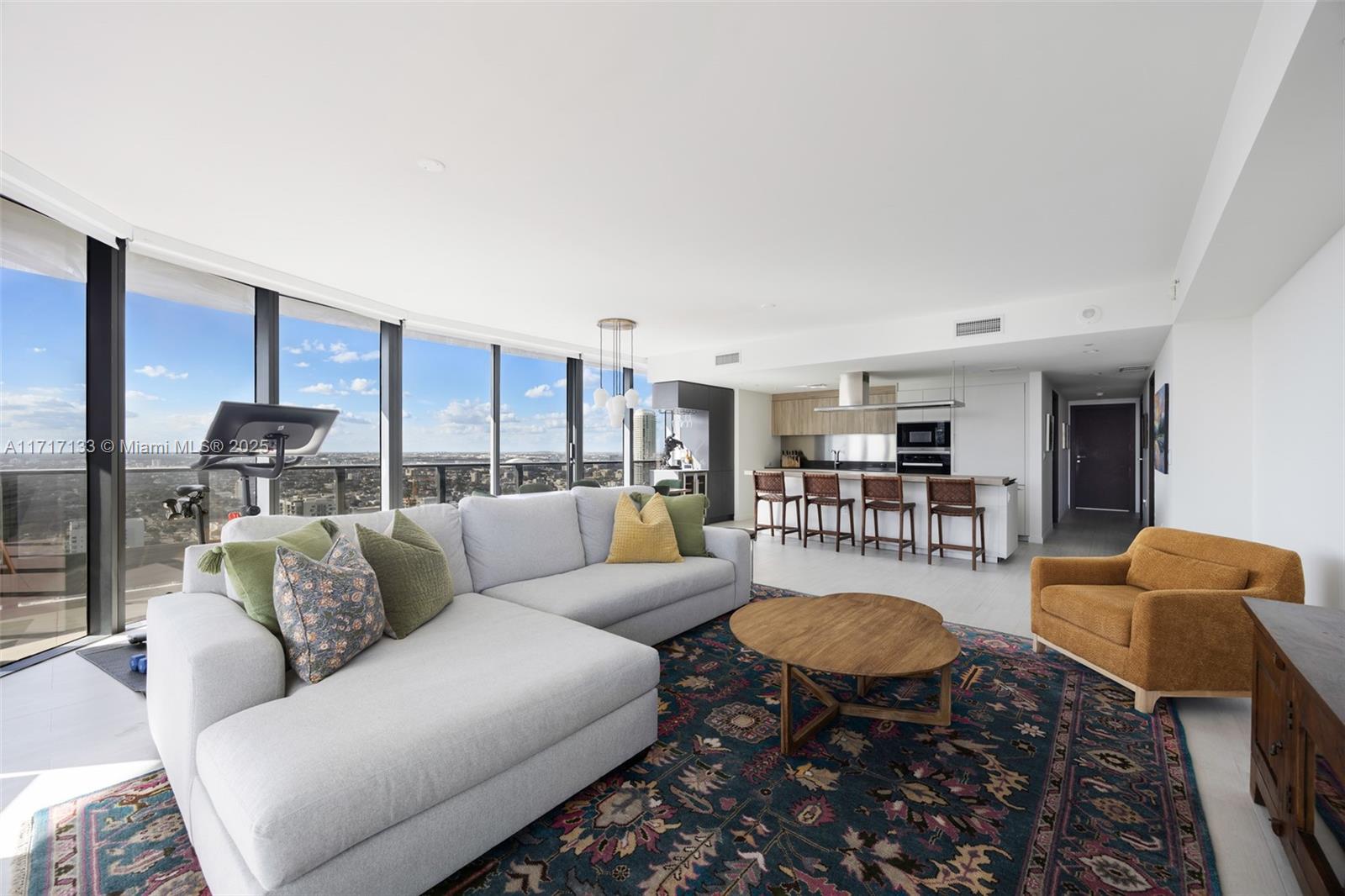 1000 Brickell Plz #4402, Miami FL 33131