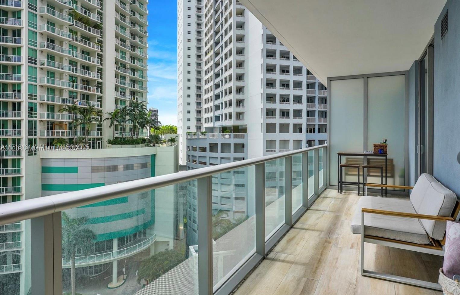 1300 Brickell Bay Dr #906, Miami FL 33131