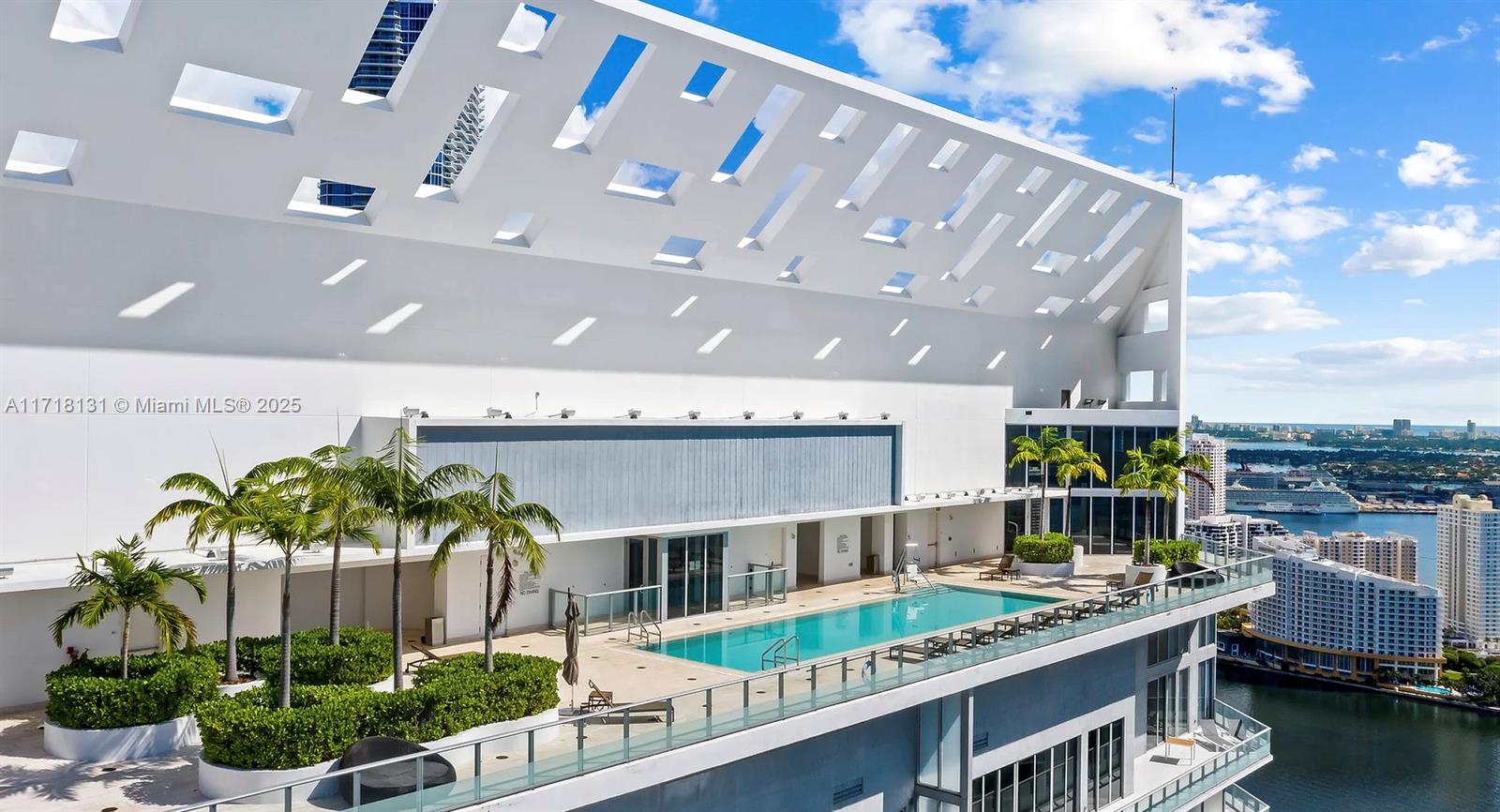 1300 Brickell Bay Dr #906, Miami FL 33131