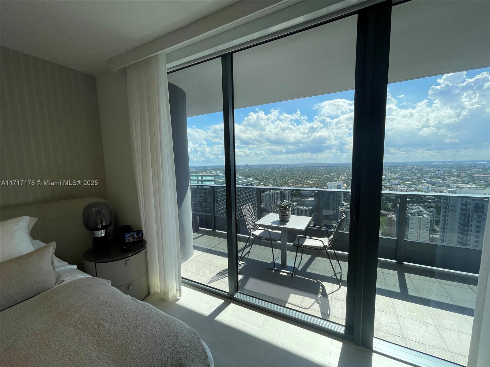 1000 Brickell Plaza #4410, Miami FL 33131